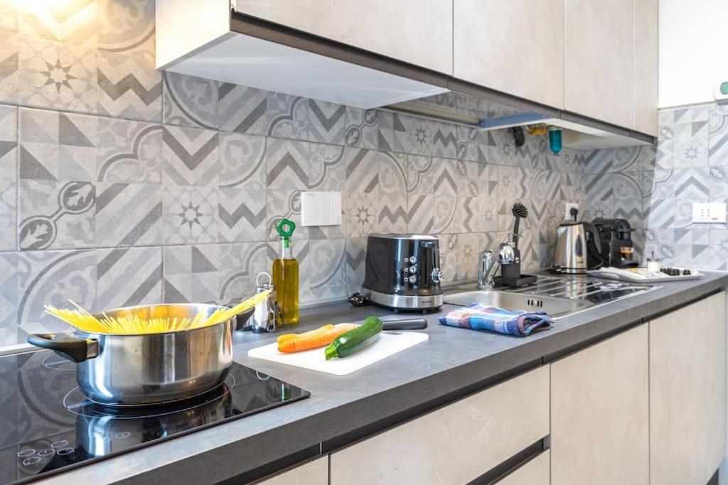 Apartament Old Town-Porta Susa Free Parking Modern Flat X6 Turyn Zewnętrze zdjęcie